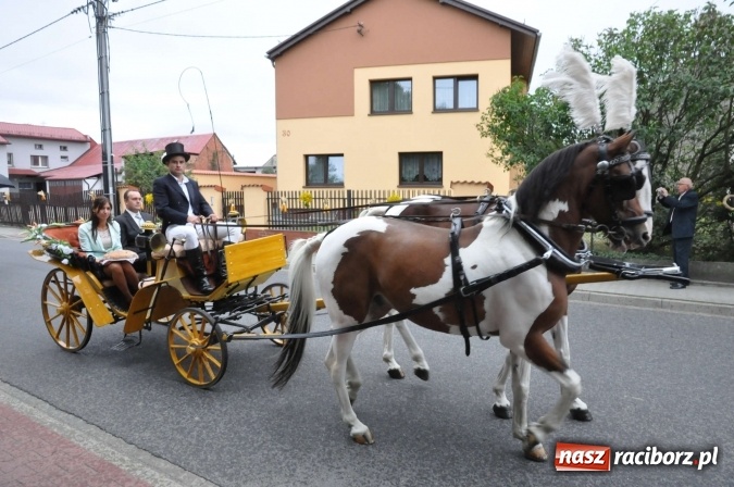 Zdjęcie w galerii na portalu naszraciborz.pl: Dożynki 2015 - na Płoni z korowodem wiadomości z regionu
