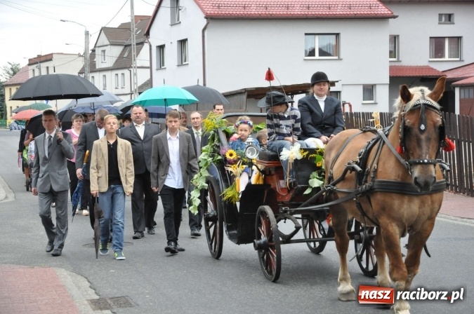 Zdjęcie w galerii na portalu naszraciborz.pl: Dożynki 2015 - na Płoni z korowodem wiadomości z regionu