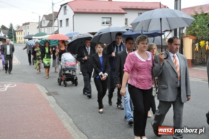 Zdjęcie w galerii na portalu naszraciborz.pl: Dożynki 2015 - na Płoni z korowodem wiadomości z regionu