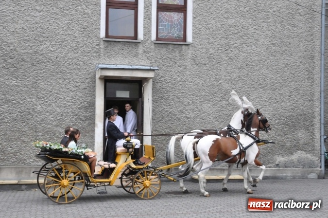 Zdjęcie w galerii na portalu naszraciborz.pl: Dożynki 2015 - na Płoni z korowodem wiadomości z regionu