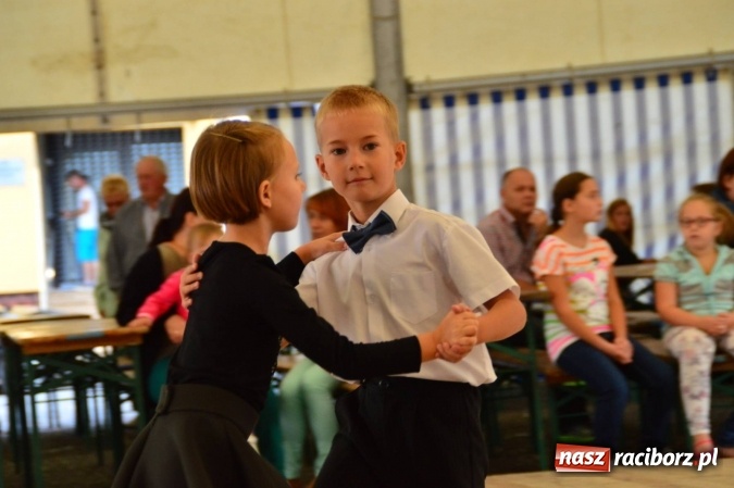 Zdjęcie w galerii na portalu naszraciborz.pl: 750 lat Krzanowic - wieczór z tańcem i kabaretem wiadomości z regionu