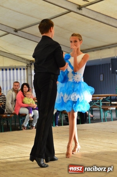 Zdjęcie w galerii na portalu naszraciborz.pl: 750 lat Krzanowic - wieczór z tańcem i kabaretem wiadomości z regionu