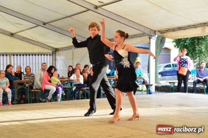 Zdjęcie w galerii na portalu naszraciborz.pl: 750 lat Krzanowic - wieczór z tańcem i kabaretem wiadomości z regionu