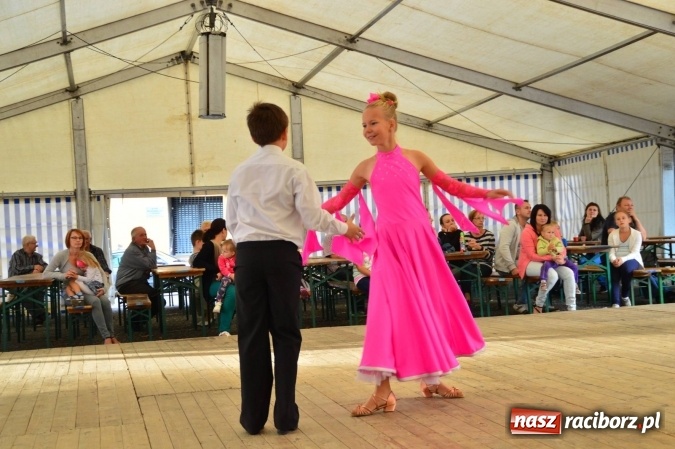 Zdjęcie w galerii na portalu naszraciborz.pl: 750 lat Krzanowic - wieczór z tańcem i kabaretem wiadomości z regionu