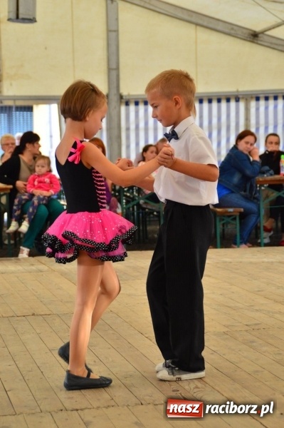 Zdjęcie w galerii na portalu naszraciborz.pl: 750 lat Krzanowic - wieczór z tańcem i kabaretem wiadomości z regionu