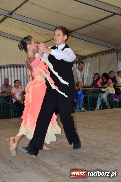 Zdjęcie w galerii na portalu naszraciborz.pl: 750 lat Krzanowic - wieczór z tańcem i kabaretem wiadomości z regionu