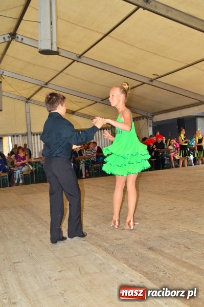 Zdjęcie w galerii na portalu naszraciborz.pl: 750 lat Krzanowic - wieczór z tańcem i kabaretem wiadomości z regionu