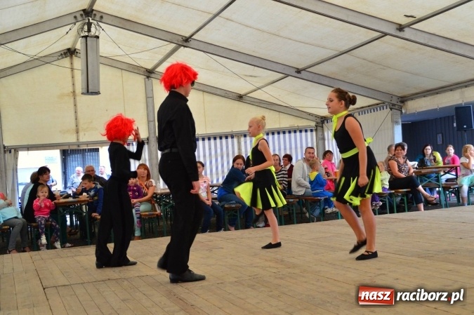 Zdjęcie w galerii na portalu naszraciborz.pl: 750 lat Krzanowic - wieczór z tańcem i kabaretem wiadomości z regionu