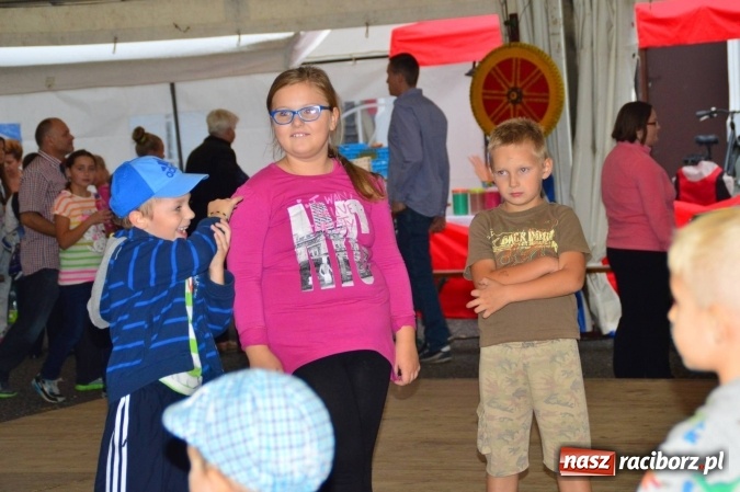 Zdjęcie w galerii na portalu naszraciborz.pl: 750 lat Krzanowic - wieczór z tańcem i kabaretem wiadomości z regionu