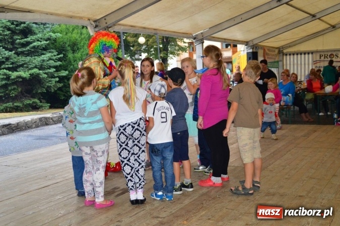 Zdjęcie w galerii na portalu naszraciborz.pl: 750 lat Krzanowic - wieczór z tańcem i kabaretem wiadomości z regionu