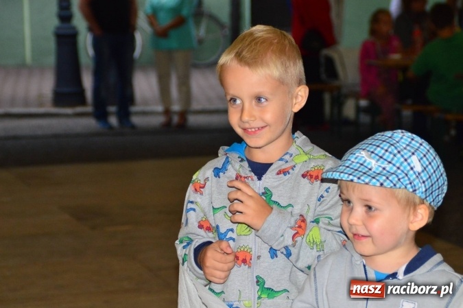 Zdjęcie w galerii na portalu naszraciborz.pl: 750 lat Krzanowic - wieczór z tańcem i kabaretem wiadomości z regionu