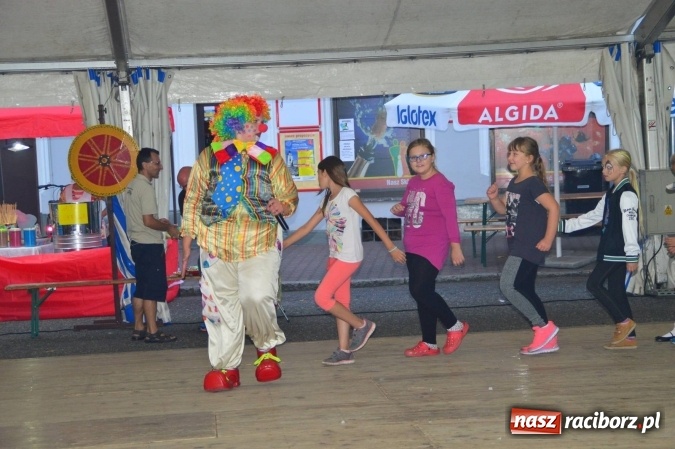 Zdjęcie w galerii na portalu naszraciborz.pl: 750 lat Krzanowic - wieczór z tańcem i kabaretem wiadomości z regionu