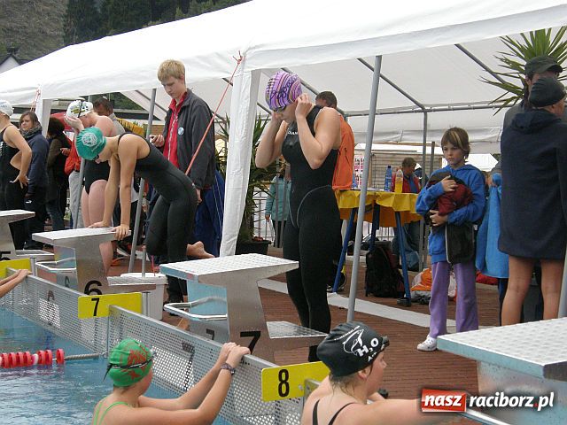 Zdjęcie w galerii na portalu naszraciborz.pl: Raciborscy pływacy po raz szósty startowali w Werdohl wiadomości z regionu