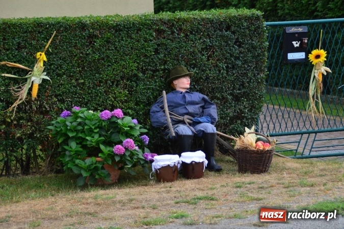 Zdjęcie w galerii na portalu naszraciborz.pl: Dożynki 2015 - powiat dziękuje za plony w Siedliskach wiadomości z regionu