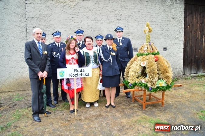 Zdjęcie w galerii na portalu naszraciborz.pl: Dożynki 2015 - powiat dziękuje za plony w Siedliskach wiadomości z regionu