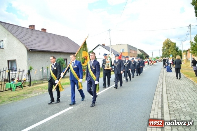 Zdjęcie w galerii na portalu naszraciborz.pl: Dożynki 2015 - powiat dziękuje za plony w Siedliskach wiadomości z regionu