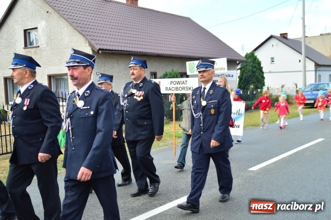 Zdjęcie w galerii na portalu naszraciborz.pl: Dożynki 2015 - powiat dziękuje za plony w Siedliskach wiadomości z regionu