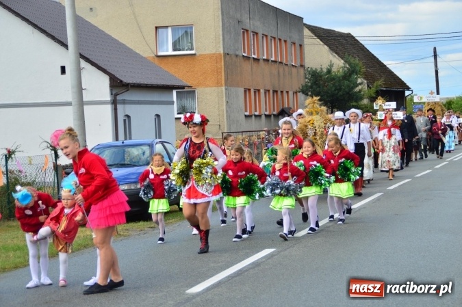 Zdjęcie w galerii na portalu naszraciborz.pl: Dożynki 2015 - powiat dziękuje za plony w Siedliskach wiadomości z regionu