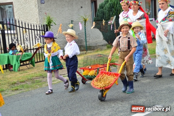 Zdjęcie w galerii na portalu naszraciborz.pl: Dożynki 2015 - powiat dziękuje za plony w Siedliskach wiadomości z regionu