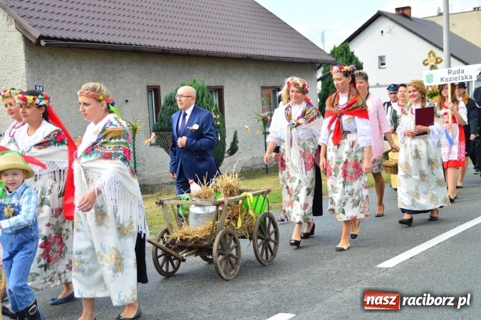 Zdjęcie w galerii na portalu naszraciborz.pl: Dożynki 2015 - powiat dziękuje za plony w Siedliskach wiadomości z regionu