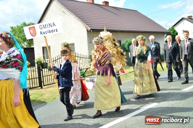 Zdjęcie w galerii na portalu naszraciborz.pl: Dożynki 2015 - powiat dziękuje za plony w Siedliskach wiadomości z regionu