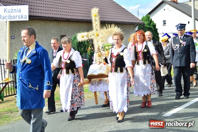 Zdjęcie w galerii na portalu naszraciborz.pl: Dożynki 2015 - powiat dziękuje za plony w Siedliskach wiadomości z regionu