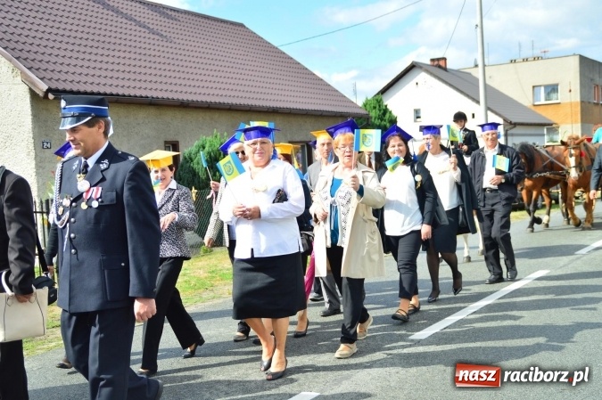 Zdjęcie w galerii na portalu naszraciborz.pl: Dożynki 2015 - powiat dziękuje za plony w Siedliskach wiadomości z regionu