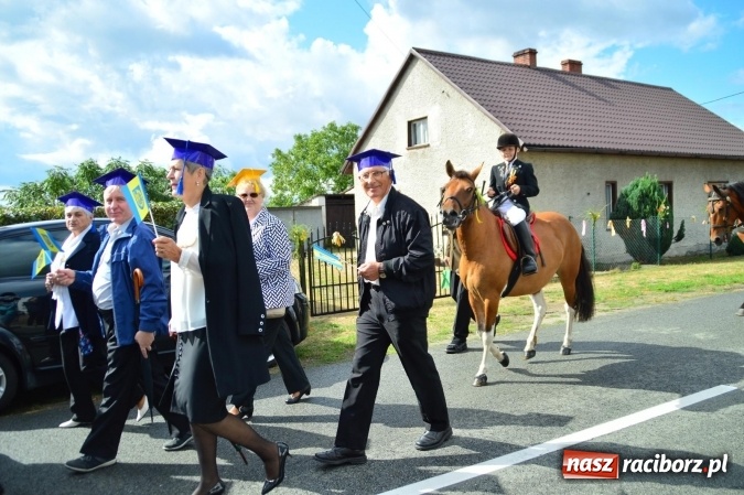 Zdjęcie w galerii na portalu naszraciborz.pl: Dożynki 2015 - powiat dziękuje za plony w Siedliskach wiadomości z regionu