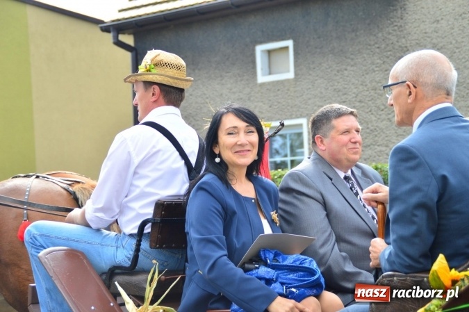 Zdjęcie w galerii na portalu naszraciborz.pl: Dożynki 2015 - powiat dziękuje za plony w Siedliskach wiadomości z regionu