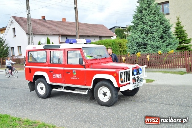 Zdjęcie w galerii na portalu naszraciborz.pl: Dożynki 2015 – rządowcy przyjechali do Bieńkowic a rolnicy wyjechali na Hawaje wiadomości z regionu