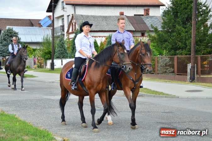 Zdjęcie w galerii na portalu naszraciborz.pl: Dożynki 2015 – rządowcy przyjechali do Bieńkowic a rolnicy wyjechali na Hawaje wiadomości z regionu