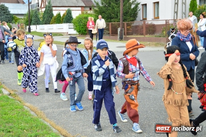 Zdjęcie w galerii na portalu naszraciborz.pl: Dożynki 2015 – rządowcy przyjechali do Bieńkowic a rolnicy wyjechali na Hawaje wiadomości z regionu