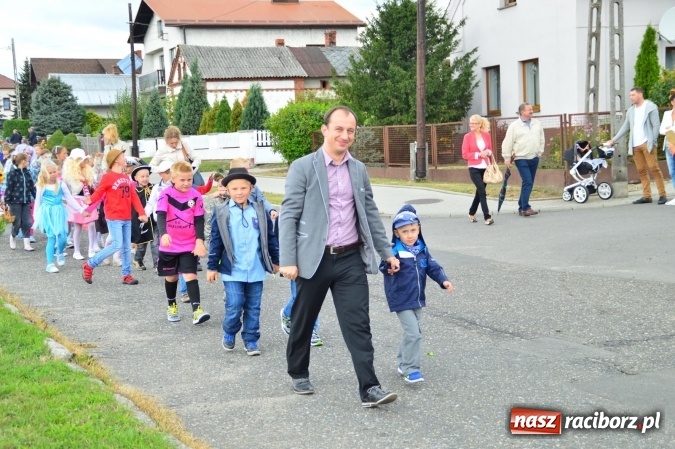 Zdjęcie w galerii na portalu naszraciborz.pl: Dożynki 2015 – rządowcy przyjechali do Bieńkowic a rolnicy wyjechali na Hawaje wiadomości z regionu