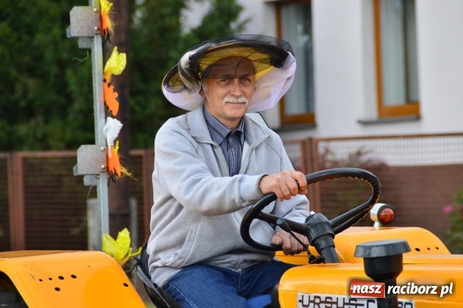 Zdjęcie w galerii na portalu naszraciborz.pl: Dożynki 2015 – rządowcy przyjechali do Bieńkowic a rolnicy wyjechali na Hawaje wiadomości z regionu