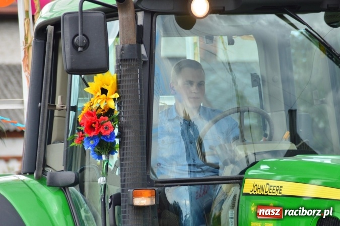 Zdjęcie w galerii na portalu naszraciborz.pl: Dożynki 2015 – rządowcy przyjechali do Bieńkowic a rolnicy wyjechali na Hawaje wiadomości z regionu