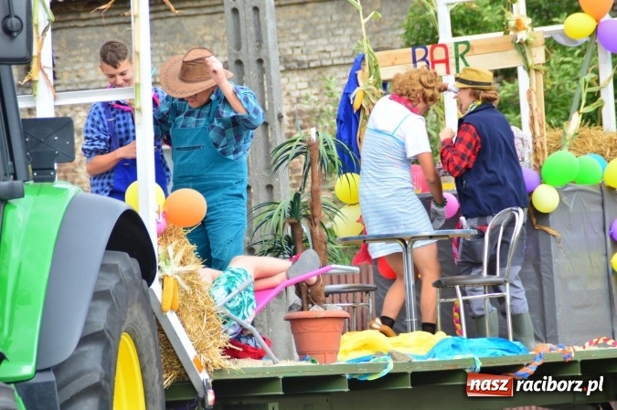 Zdjęcie w galerii na portalu naszraciborz.pl: Dożynki 2015 – rządowcy przyjechali do Bieńkowic a rolnicy wyjechali na Hawaje wiadomości z regionu