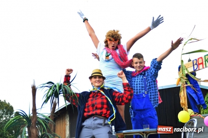 Zdjęcie w galerii na portalu naszraciborz.pl: Dożynki 2015 – rządowcy przyjechali do Bieńkowic a rolnicy wyjechali na Hawaje wiadomości z regionu