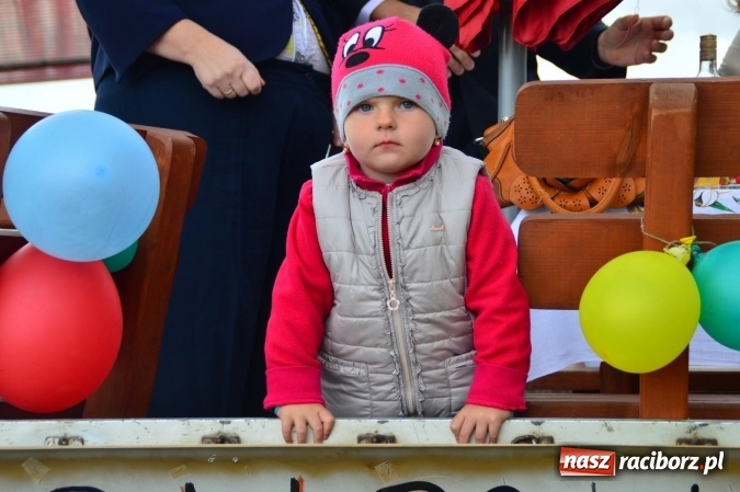 Zdjęcie w galerii na portalu naszraciborz.pl: Dożynki 2015 – rządowcy przyjechali do Bieńkowic a rolnicy wyjechali na Hawaje wiadomości z regionu