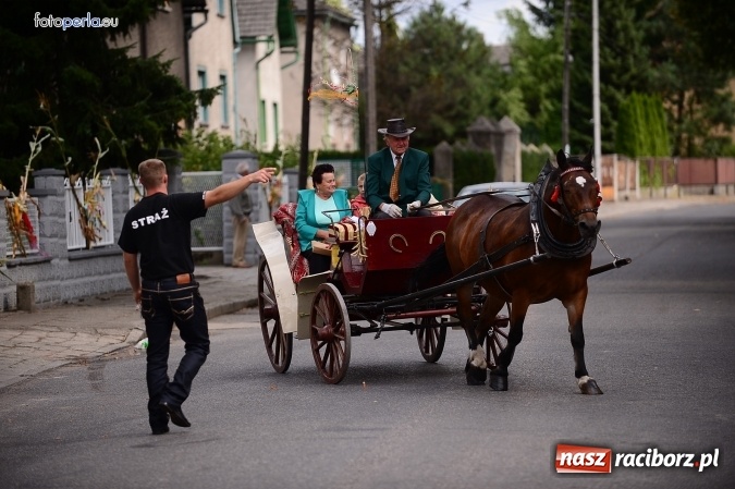 Zdjęcie w galerii na portalu naszraciborz.pl: Dożynki 2015 - krzanowicki korowód w obiektywie studia FotoPerla.eu wiadomości z regionu