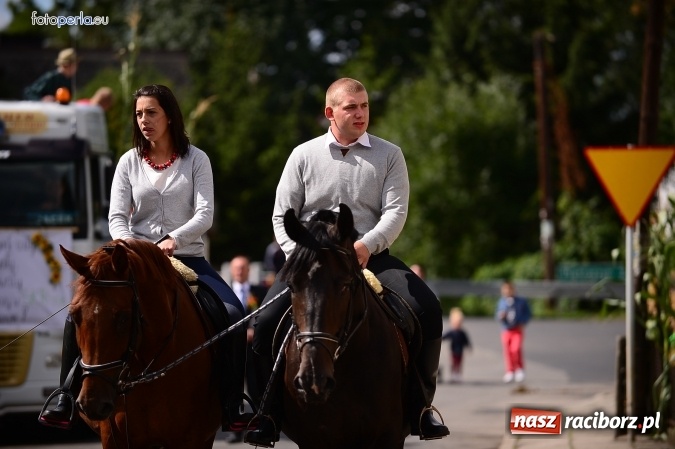Zdjęcie w galerii na portalu naszraciborz.pl: Dożynki 2015 - krzanowicki korowód w obiektywie studia FotoPerla.eu wiadomości z regionu