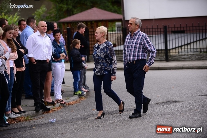 Zdjęcie w galerii na portalu naszraciborz.pl: Dożynki 2015 - krzanowicki korowód w obiektywie studia FotoPerla.eu wiadomości z regionu
