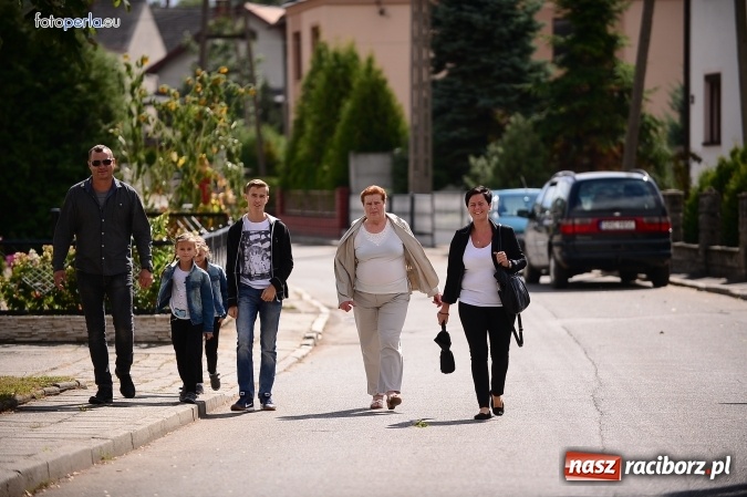 Zdjęcie w galerii na portalu naszraciborz.pl: Dożynki 2015 - krzanowicki korowód w obiektywie studia FotoPerla.eu wiadomości z regionu