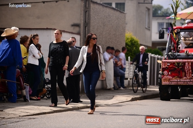 Zdjęcie w galerii na portalu naszraciborz.pl: Dożynki 2015 - krzanowicki korowód w obiektywie studia FotoPerla.eu wiadomości z regionu