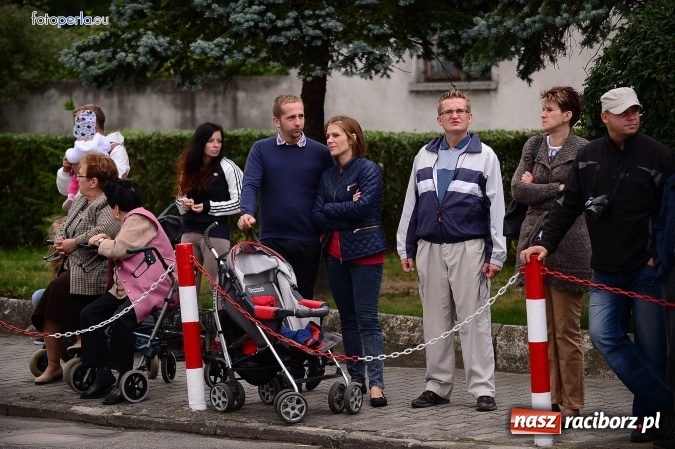 Zdjęcie w galerii na portalu naszraciborz.pl: Dożynki 2015 - krzanowicki korowód w obiektywie studia FotoPerla.eu wiadomości z regionu