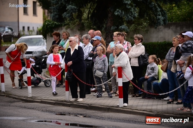 Zdjęcie w galerii na portalu naszraciborz.pl: Dożynki 2015 - krzanowicki korowód w obiektywie studia FotoPerla.eu wiadomości z regionu