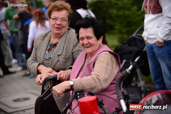 Zdjęcie w galerii na portalu naszraciborz.pl: Dożynki 2015 - krzanowicki korowód w obiektywie studia FotoPerla.eu wiadomości z regionu