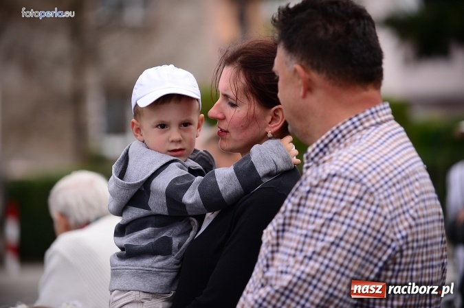 Zdjęcie w galerii na portalu naszraciborz.pl: Dożynki 2015 - krzanowicki korowód w obiektywie studia FotoPerla.eu wiadomości z regionu