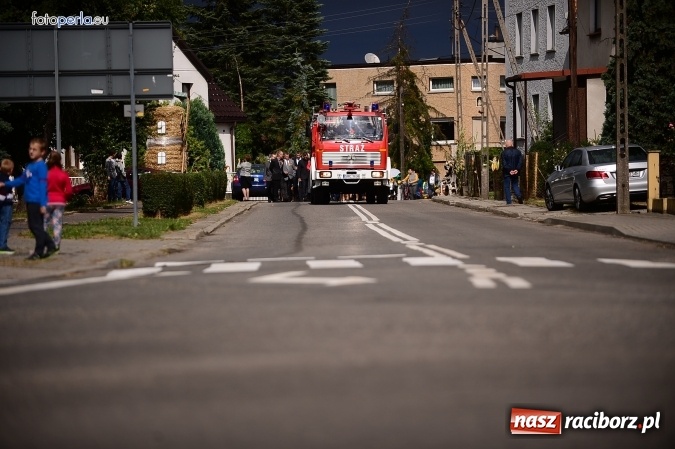 Zdjęcie w galerii na portalu naszraciborz.pl: Dożynki 2015 - krzanowicki korowód w obiektywie studia FotoPerla.eu wiadomości z regionu