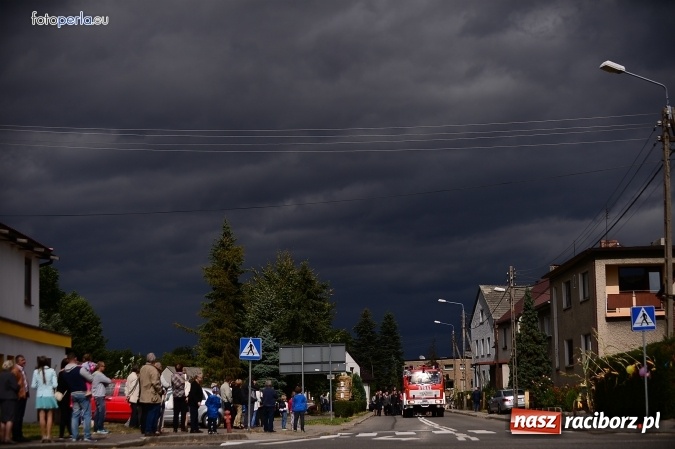Zdjęcie w galerii na portalu naszraciborz.pl: Dożynki 2015 - krzanowicki korowód w obiektywie studia FotoPerla.eu wiadomości z regionu