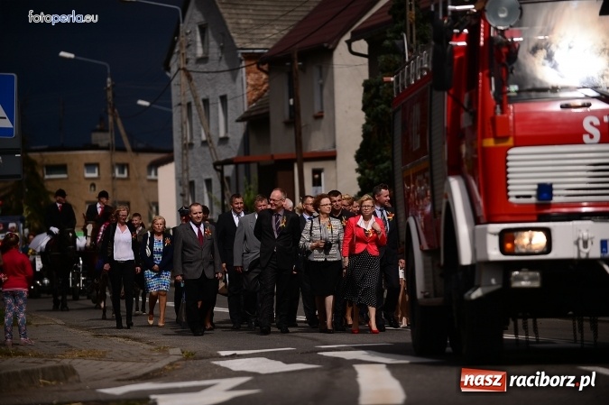 Zdjęcie w galerii na portalu naszraciborz.pl: Dożynki 2015 - krzanowicki korowód w obiektywie studia FotoPerla.eu wiadomości z regionu